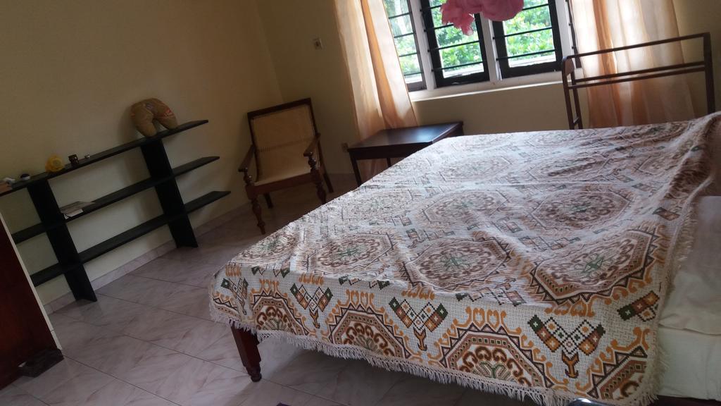 4 Seasons Guesthouse Хіккадува Екстер'єр фото