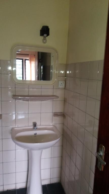 4 Seasons Guesthouse Хіккадува Екстер'єр фото